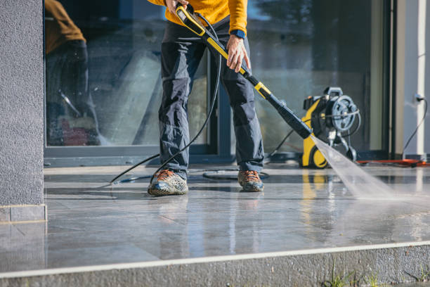 Best Factory Floor Cleaning  in East Milton, FL