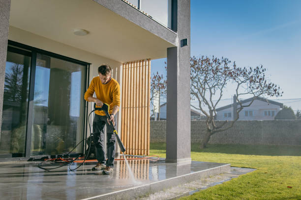 Best Sidewalk and Walkway Cleaning  in East Milton, FL